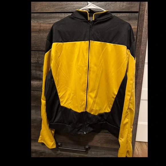 Star Trek costume. - Picture 2 of 3